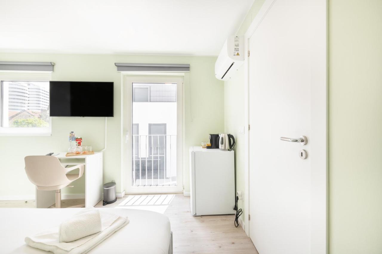 Olala Lisbon Oriente Suites C ภายนอก รูปภาพ