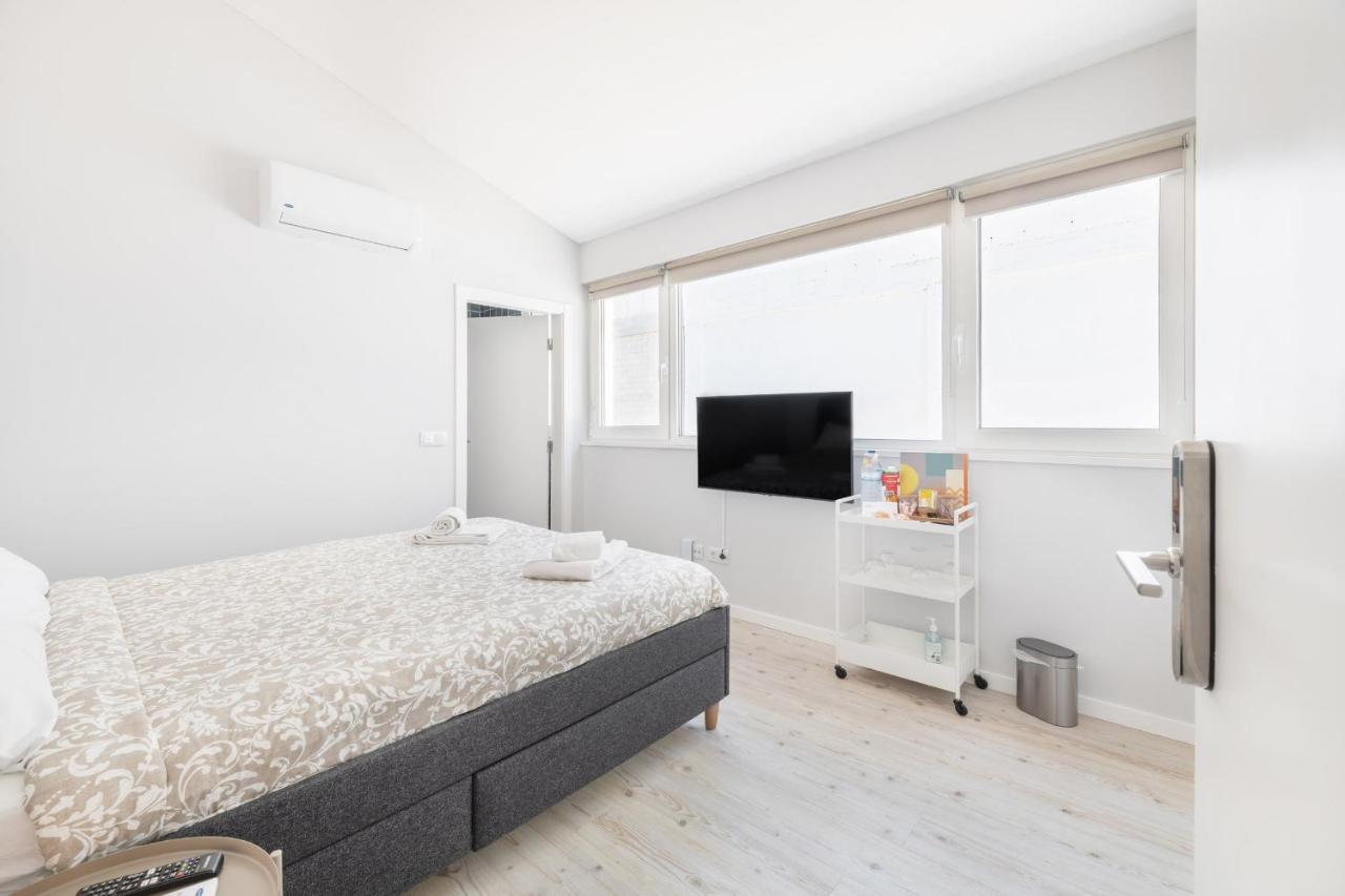 Olala Lisbon Oriente Suites C ภายนอก รูปภาพ