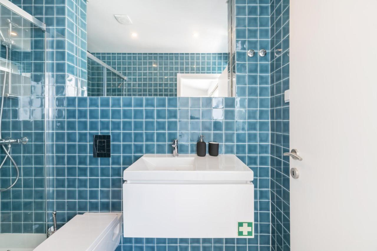 Olala Lisbon Oriente Suites C ภายนอก รูปภาพ