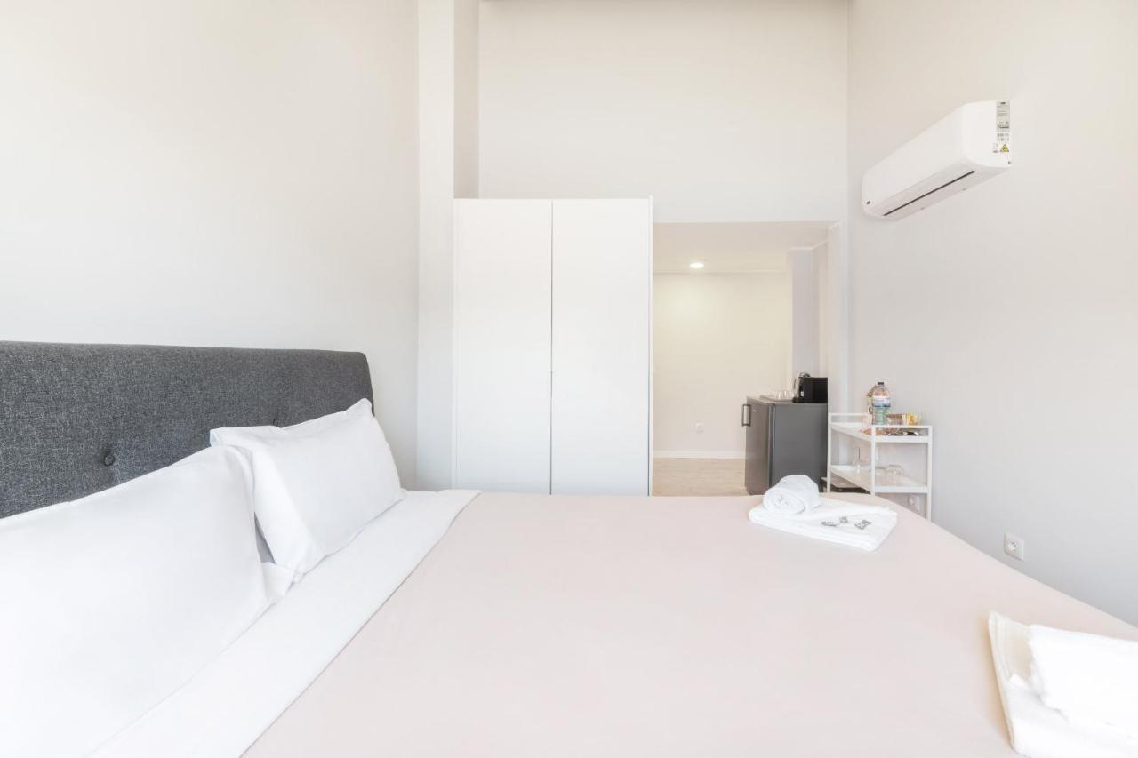 Olala Lisbon Oriente Suites C ภายนอก รูปภาพ