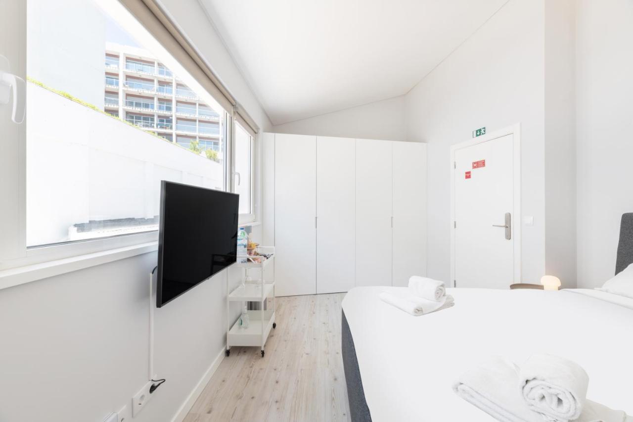 Olala Lisbon Oriente Suites C ภายนอก รูปภาพ
